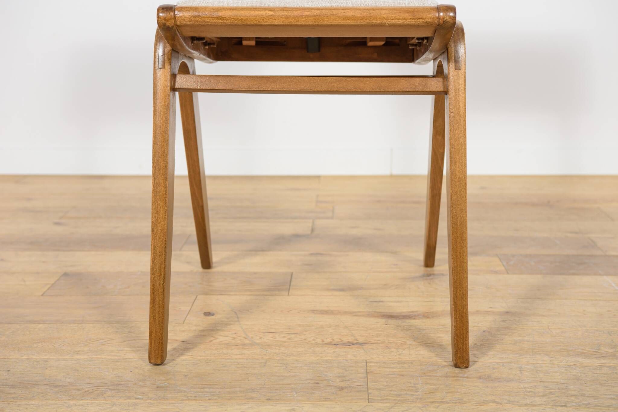 Boomerang Dining Chairs from Goscinski Furniture Factory Model 229XB.