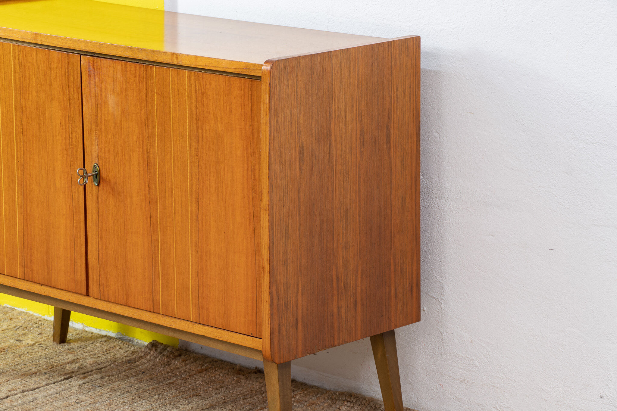 Enfilade Scandinave Vintage – 110 cm