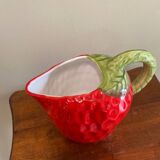 Strawberry pitcher