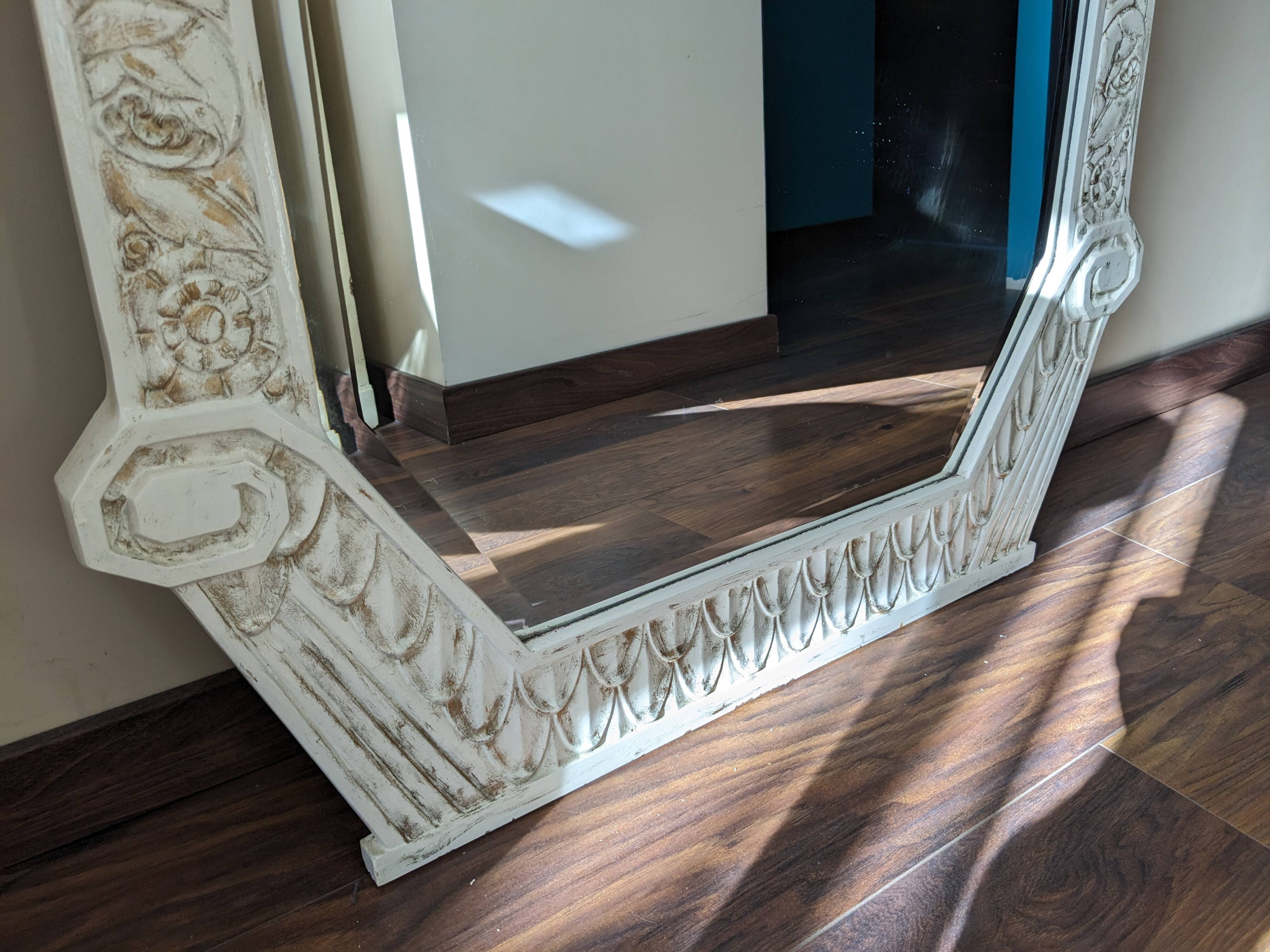 Hexagonal art deco mirror 131 x 88 cm