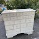 Commode en pin patiné blanc multi tiroirs