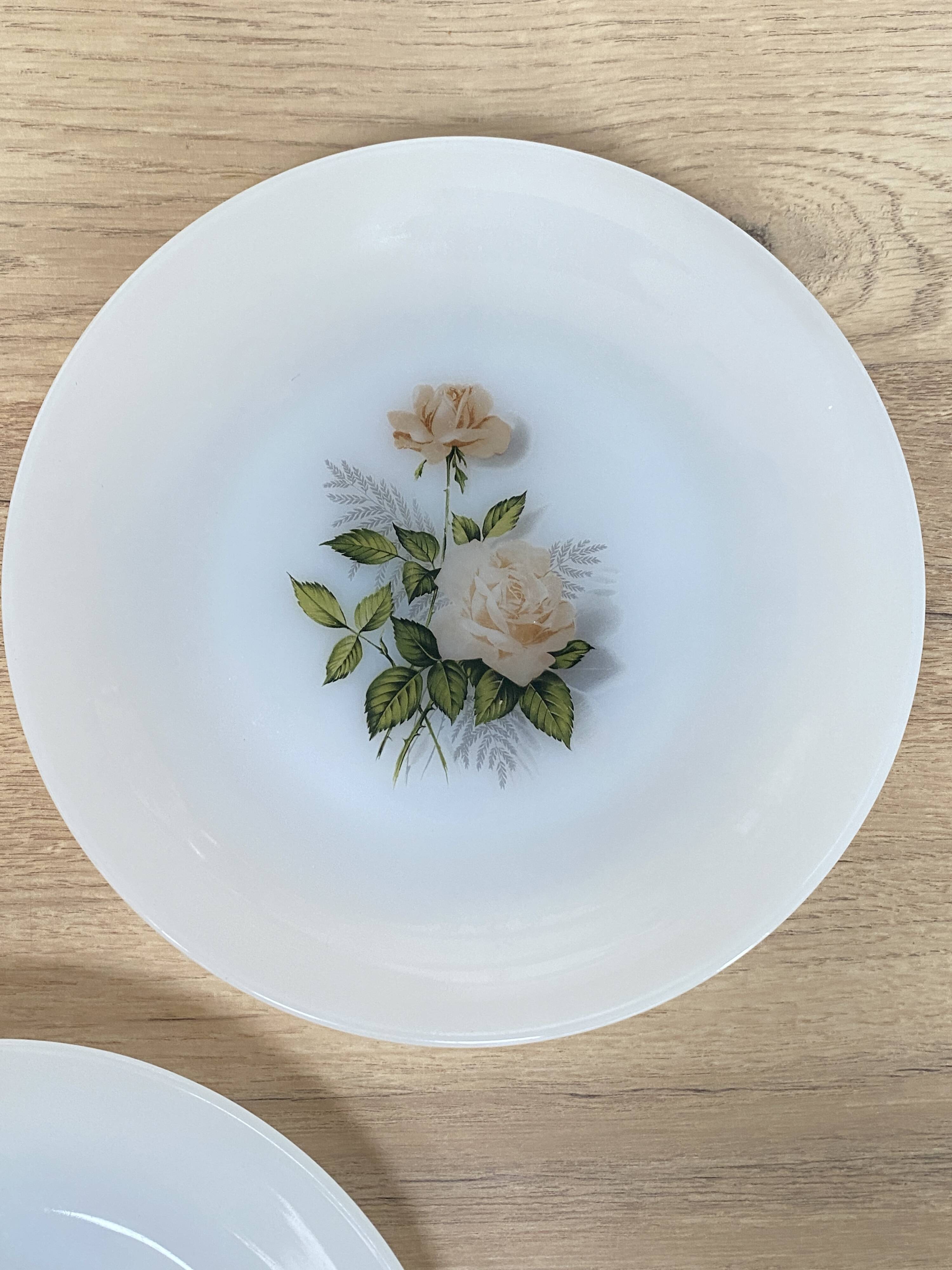 Set of 6 Arcopal Rose de France dessert plates