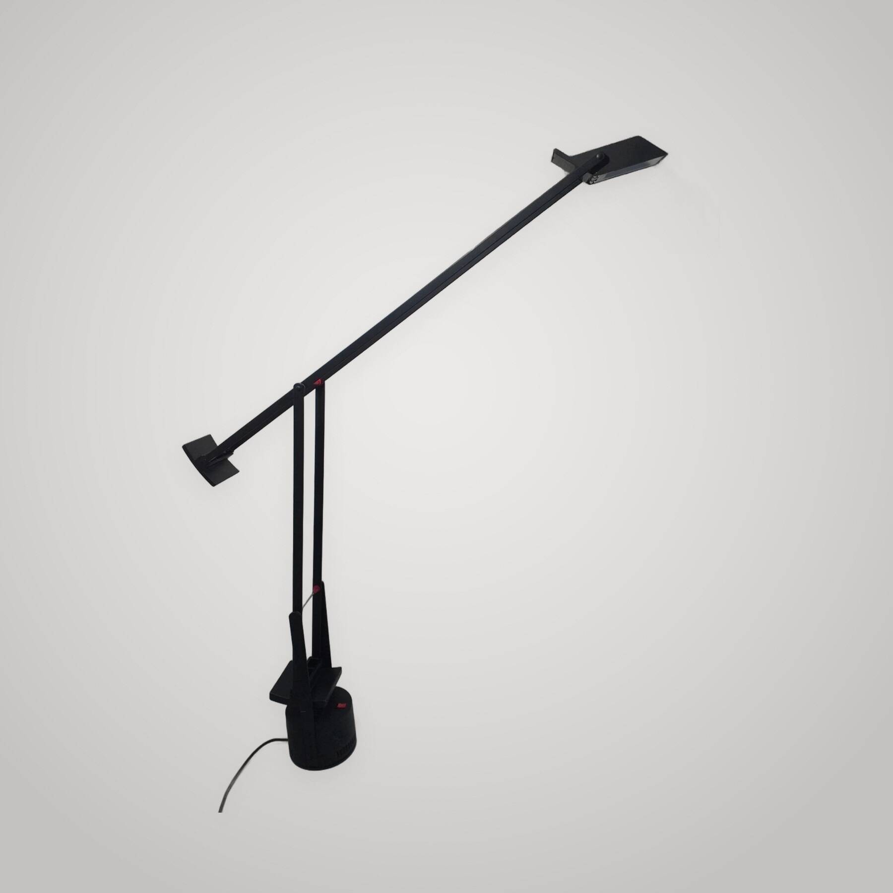 Lampe Artemide Tizio Design Richard Sapper