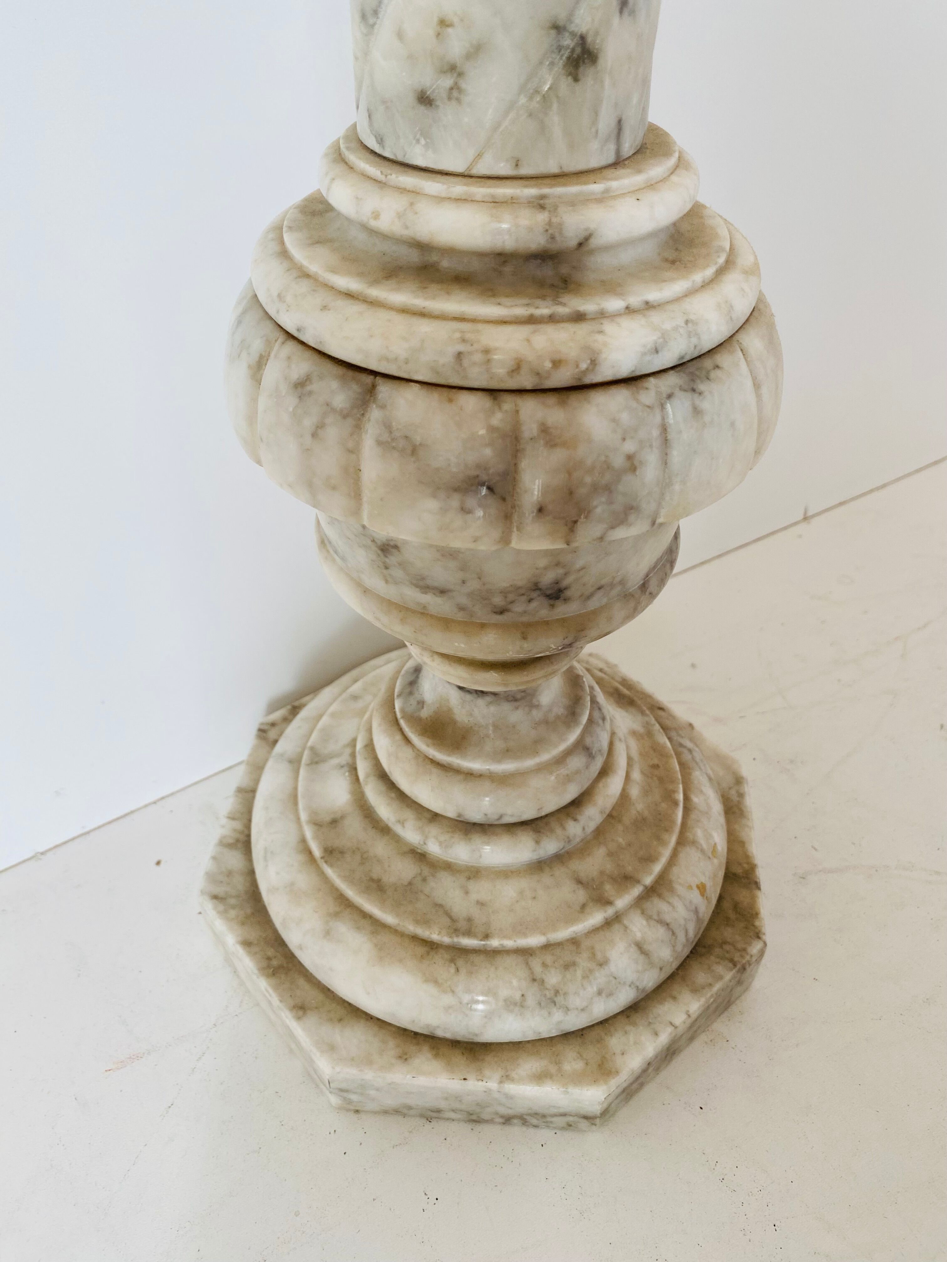 1940s Carrara marble pedestal
