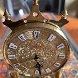 Horloge sous globe