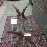 Table foot "branch" on glass