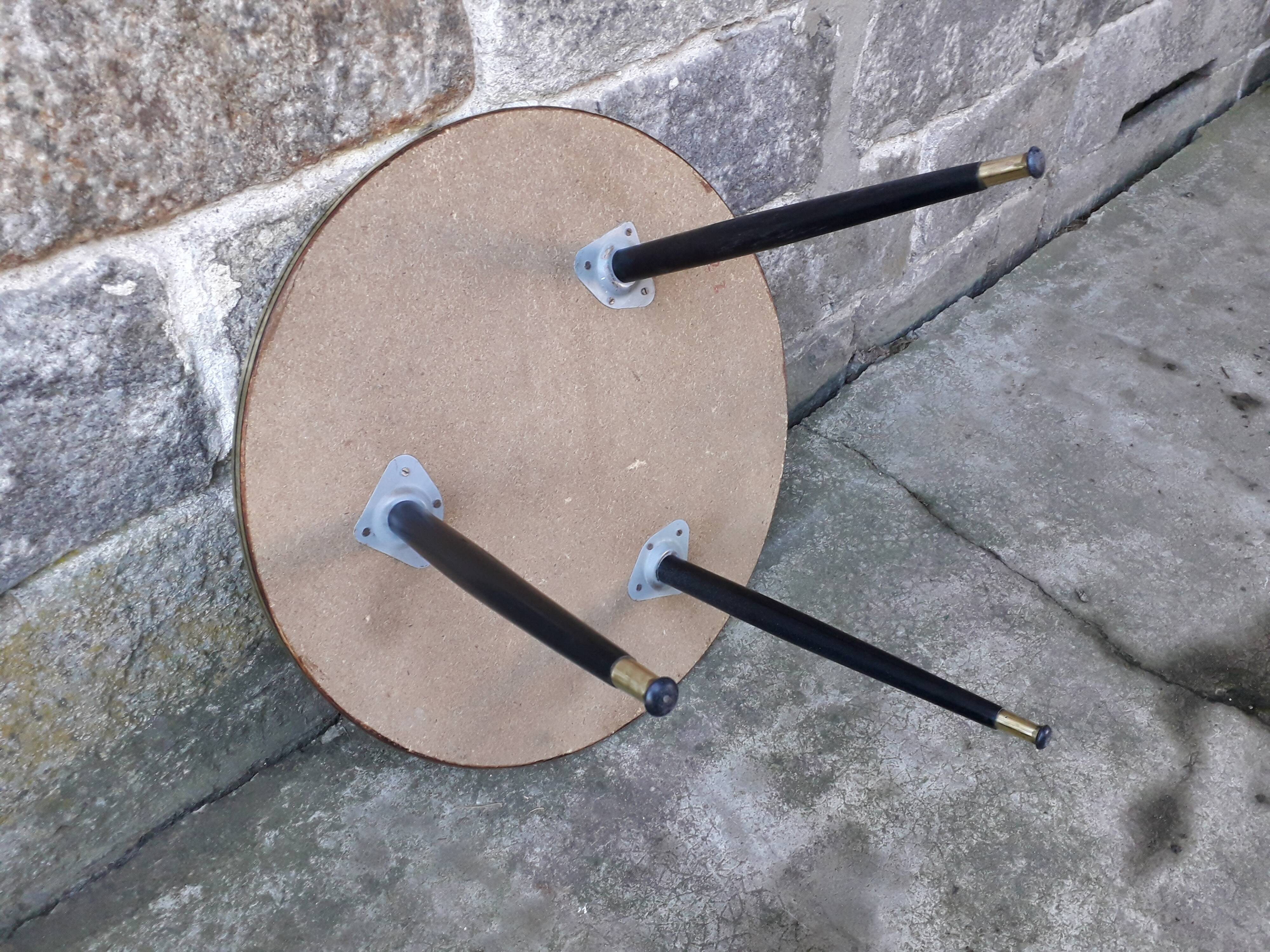 Vintage coffee table spindle legs