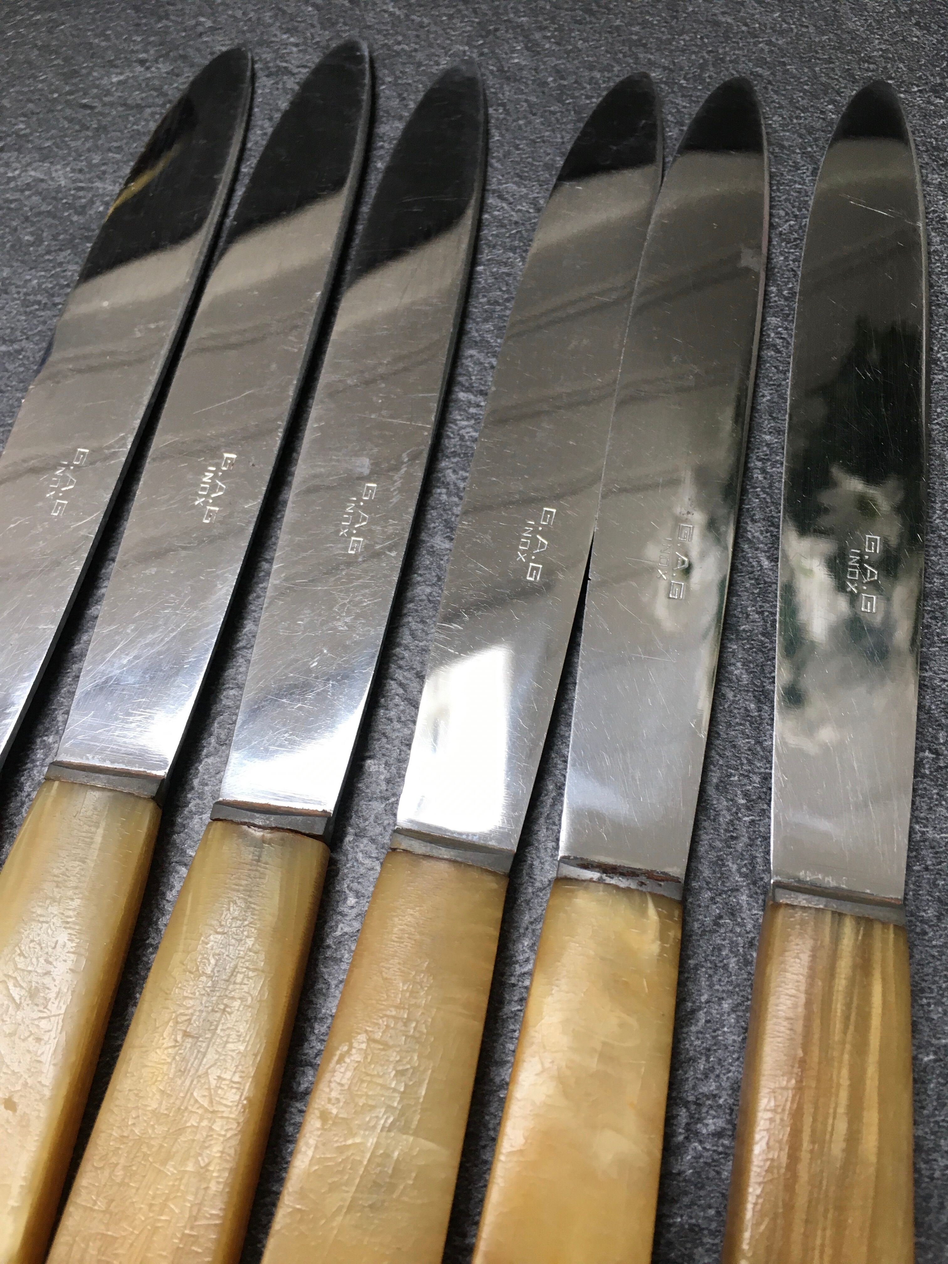 Set of 6 knives stainless blade bakelite sleeve