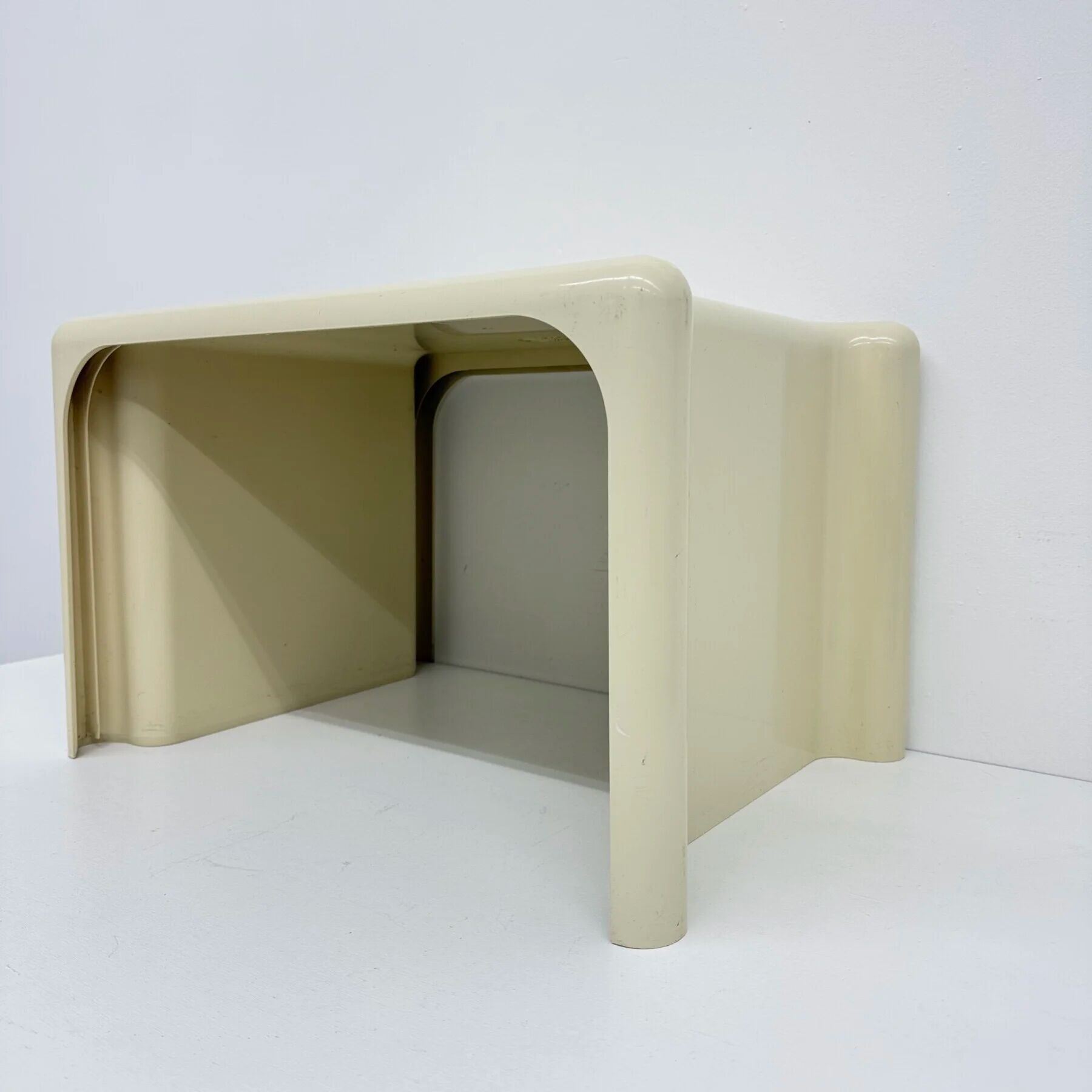 Italian modern plastic side table by Giotto Stoppino for Elco Scorze, 1970s