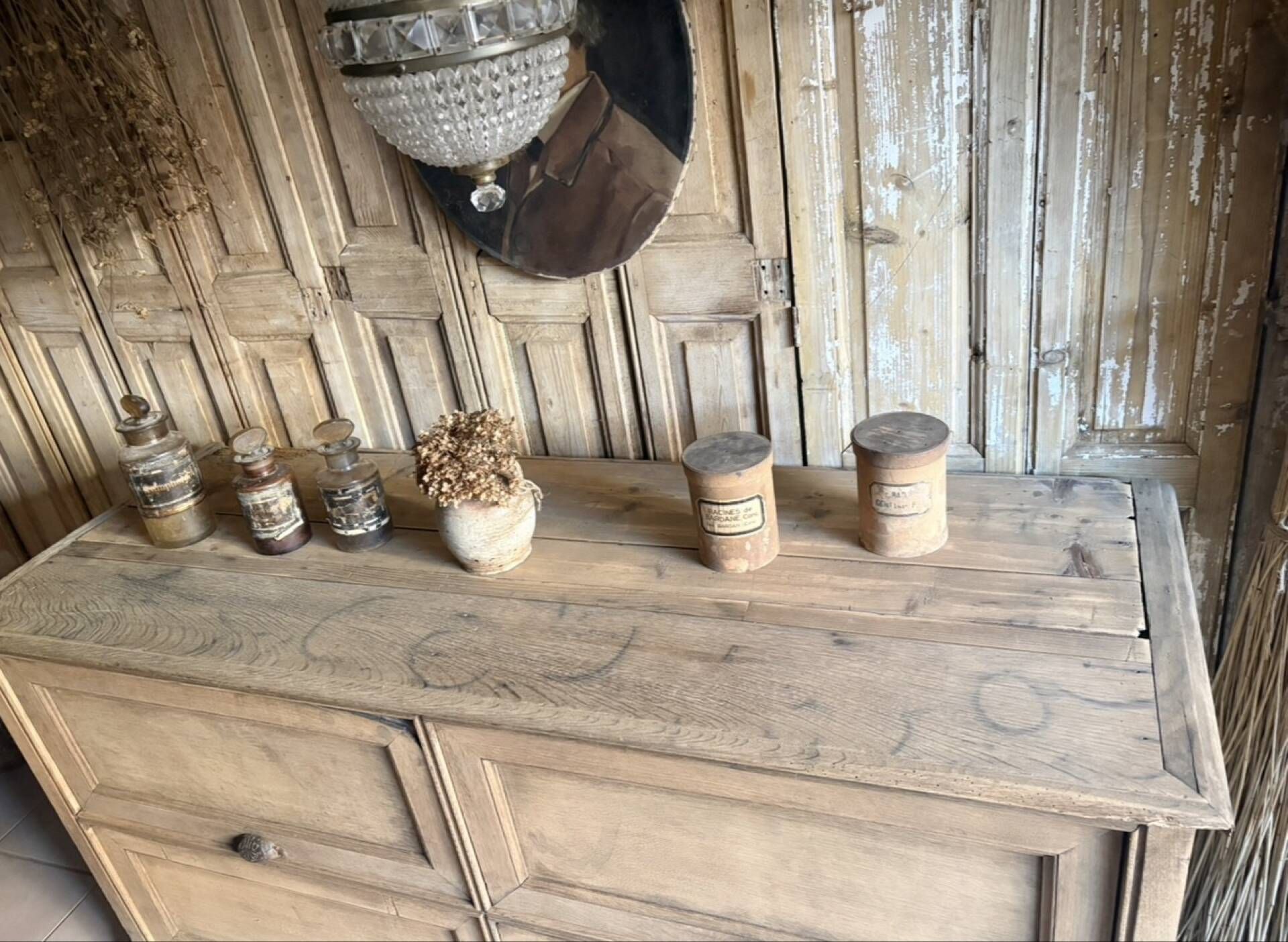 Ancien meuble à clapets en chêne