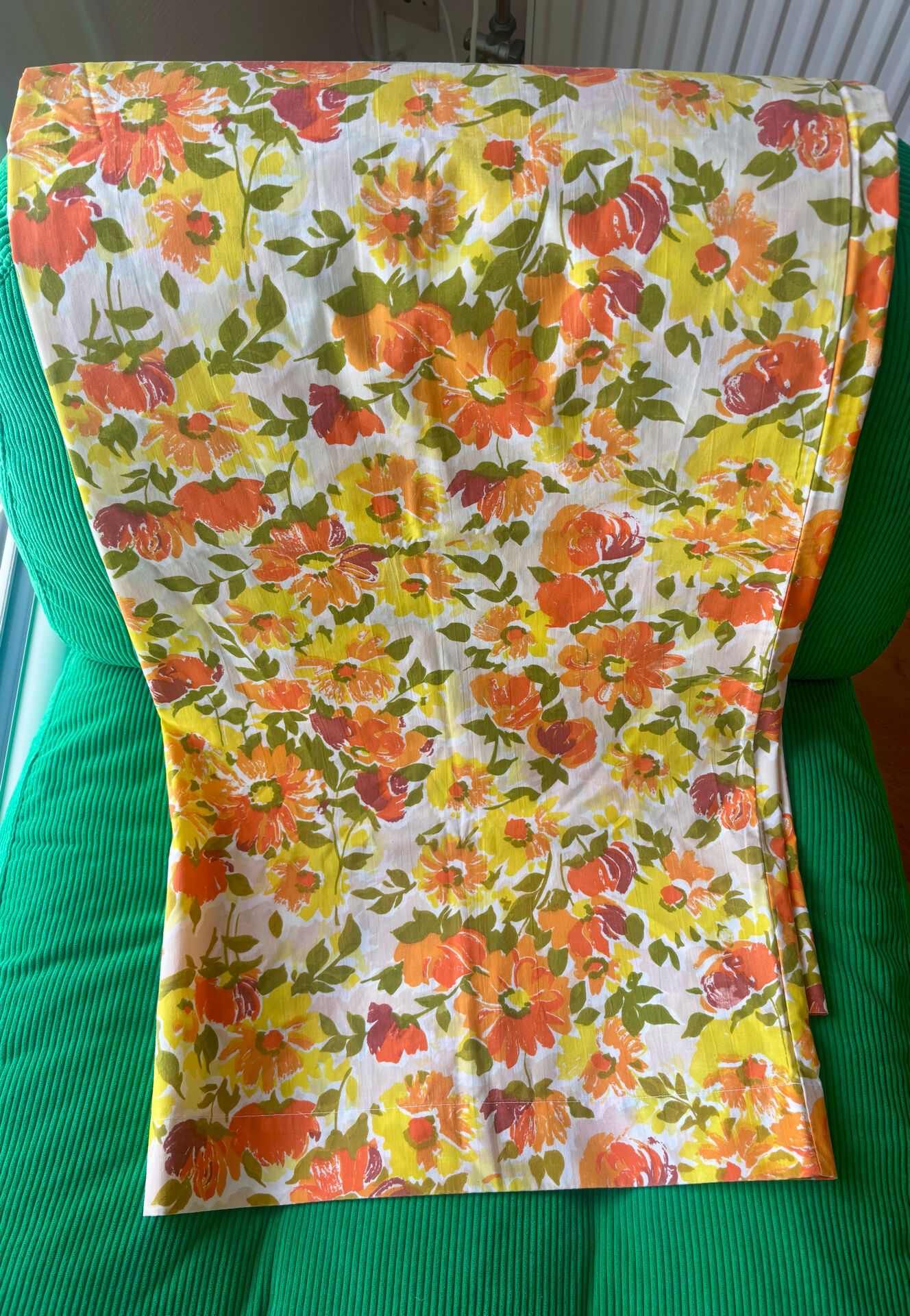 Superb vintage floral printed bolster cover from the seventies.