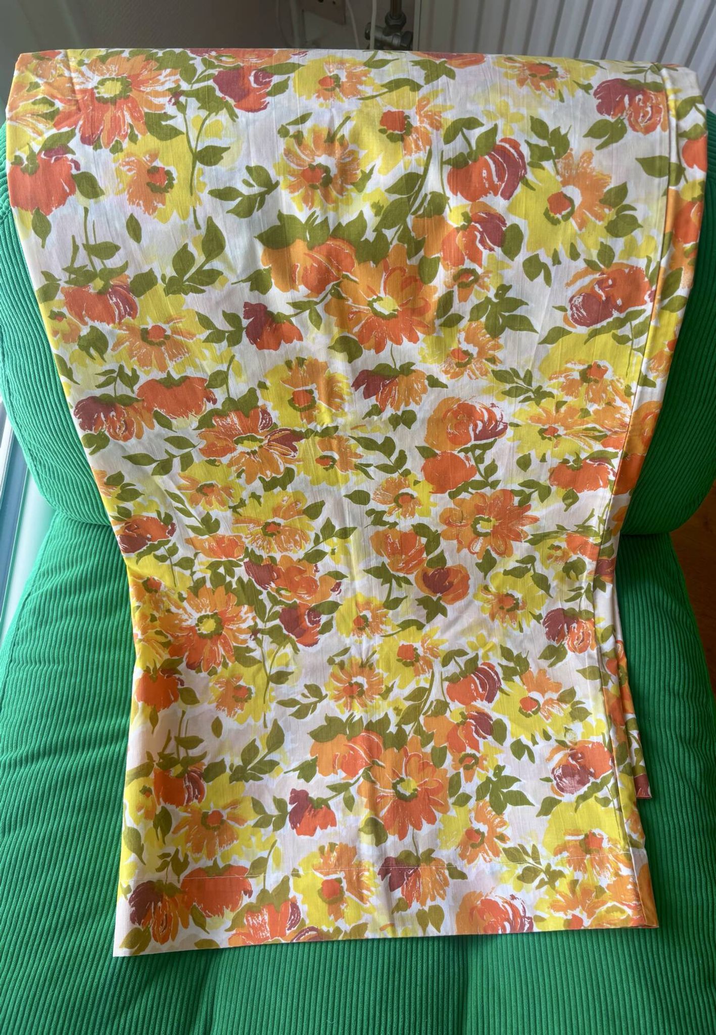 Superb vintage floral printed bolster cover from the seventies.