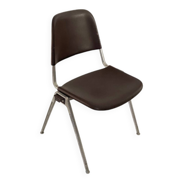 Vintage Knoll International 1601 Model stackable chairs 1970s
