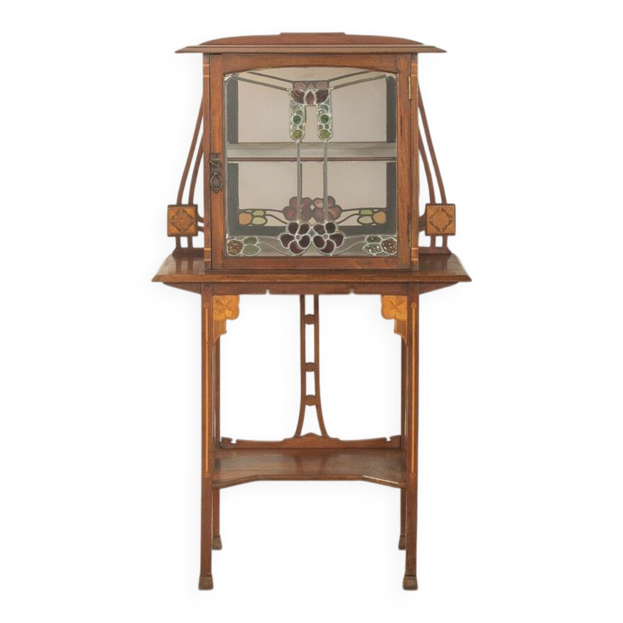 Art Nouveau display cabinet from the 1900s