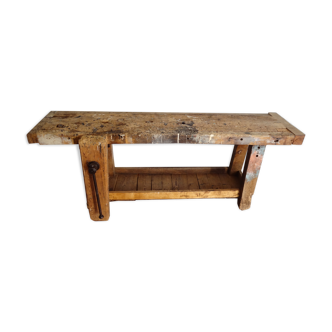 Carpenter's workbench