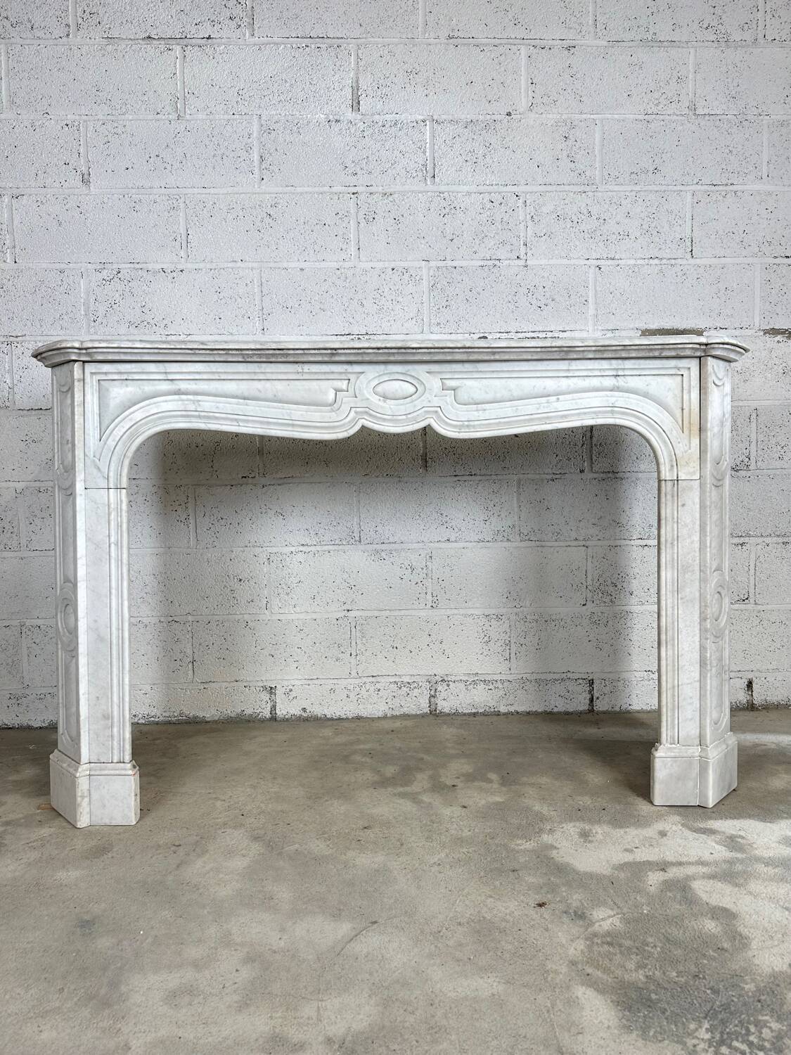 19th century white Carrara marble fireplace