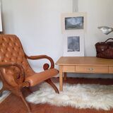 Chesterfield armchair in wood and leather