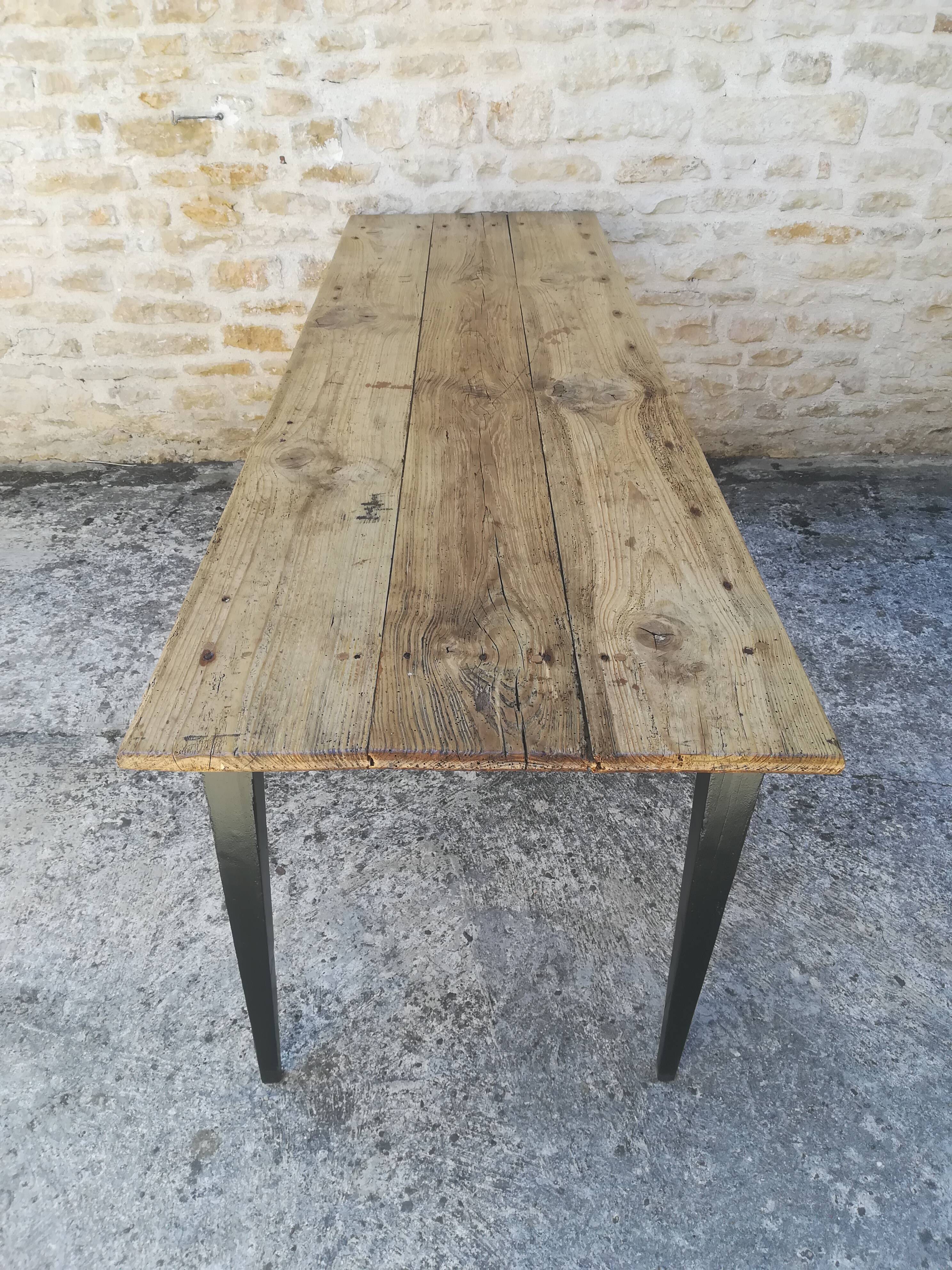 Farm table of 227 cm