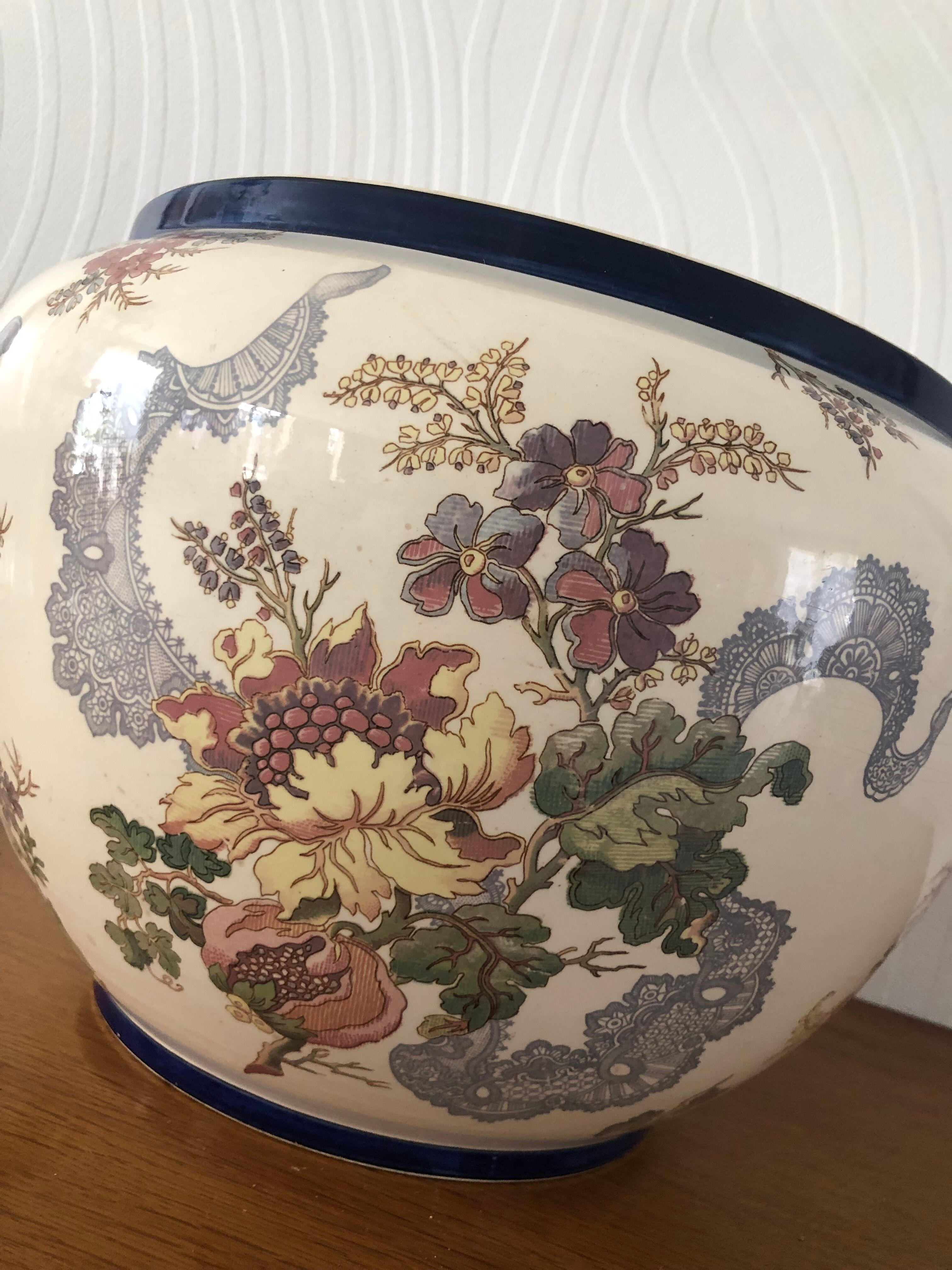 Faience pot lavallière sarreguemines floral motifs