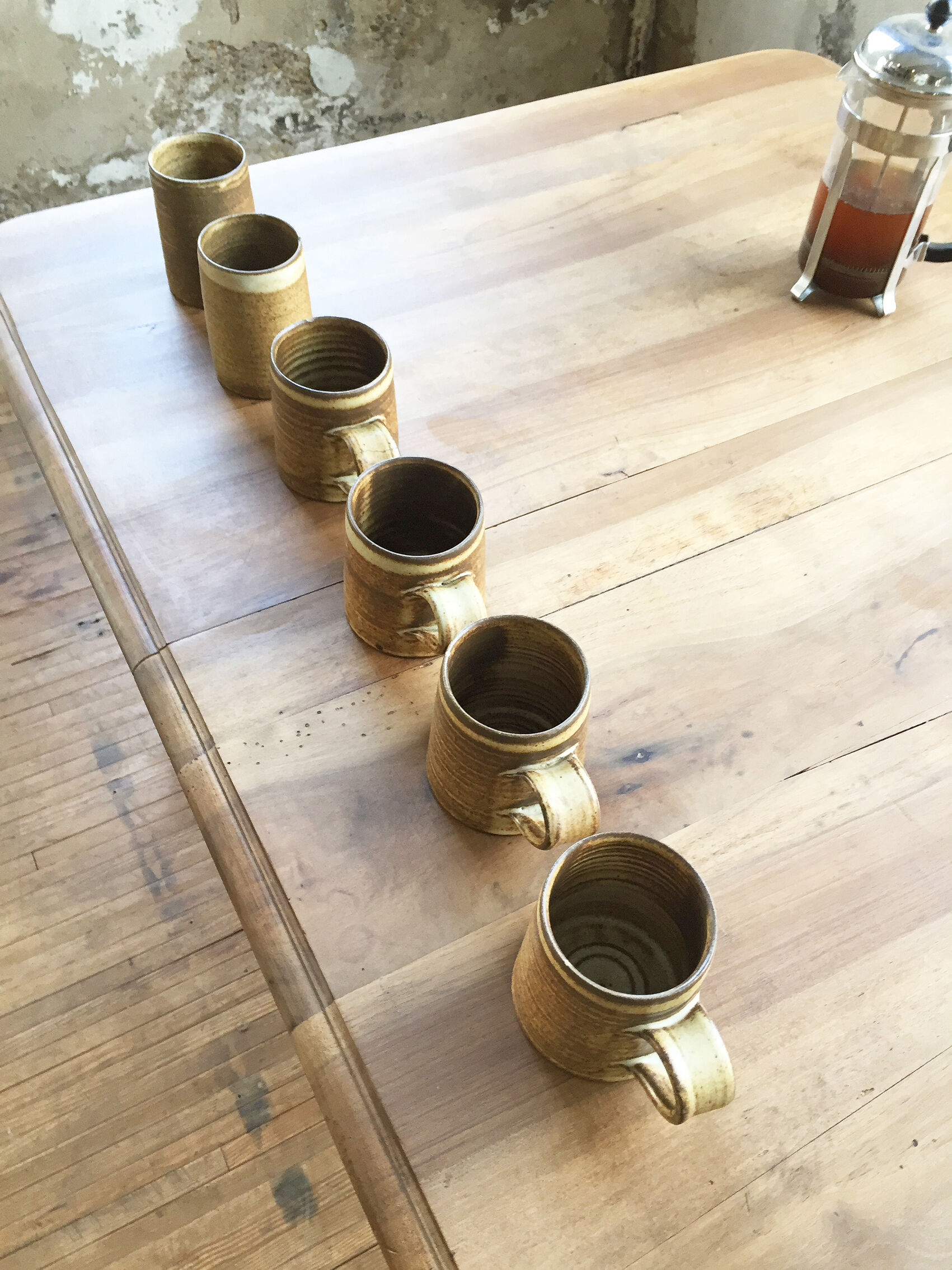 Lot 6 tasses grès
