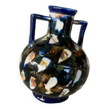 Small vase with handles