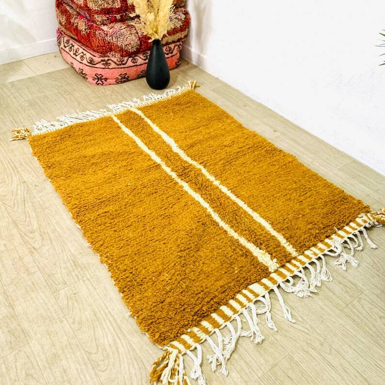 Traditional handmade Beni Ouarine rug 250cmx150cm
