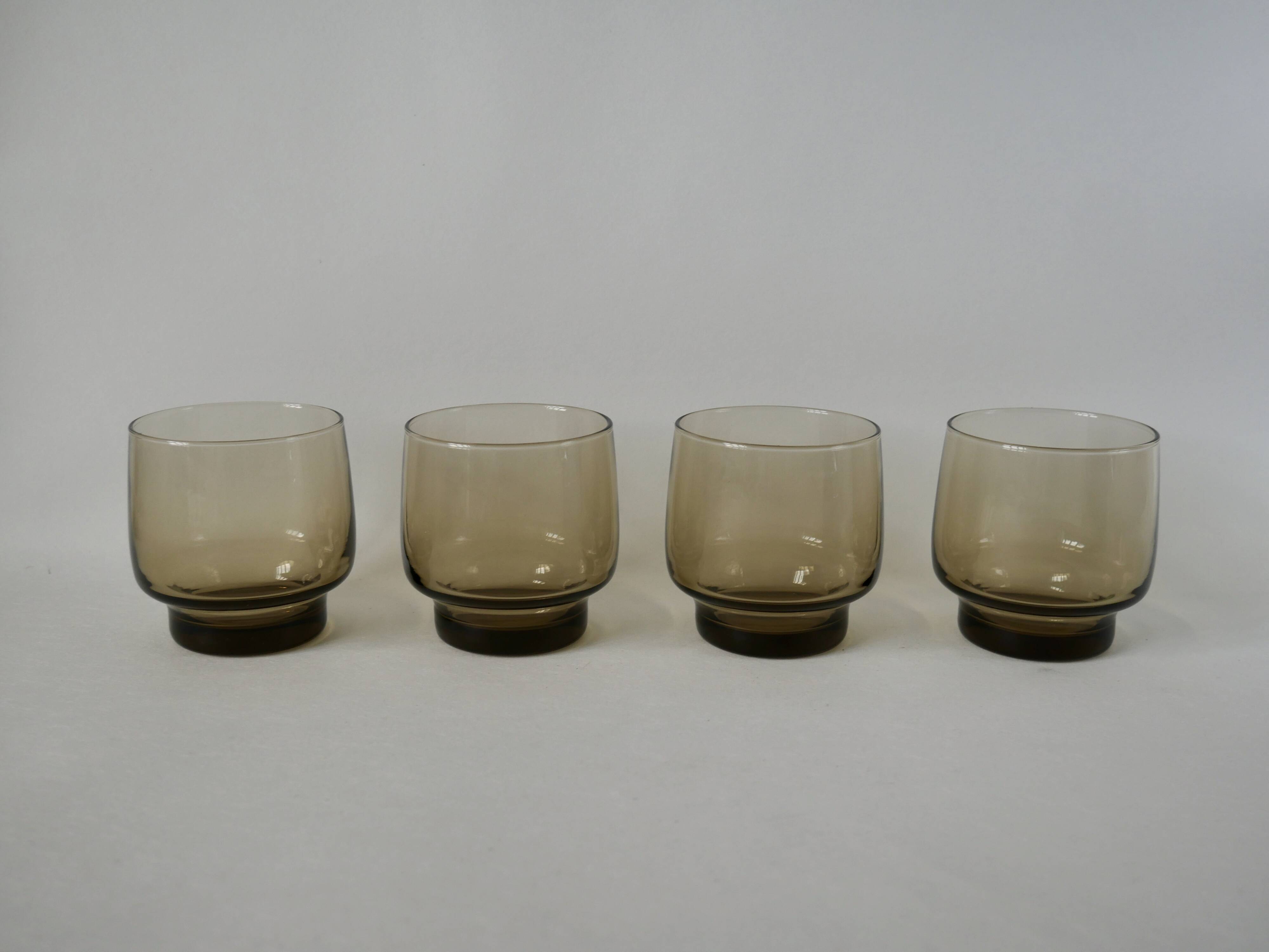 Set of 4 designer water glasses in 70s smoked glass