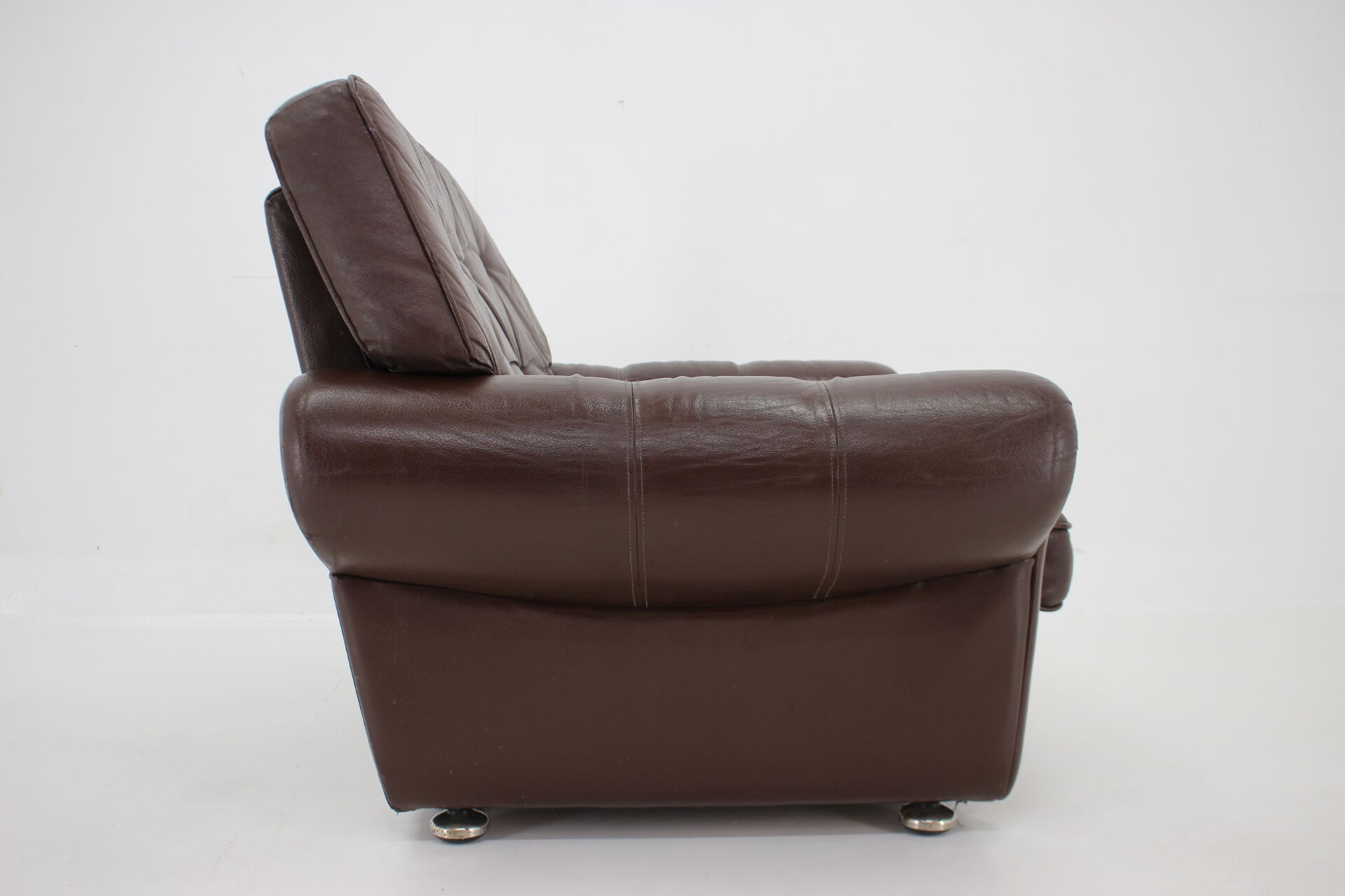 Fauteuil en cuir brun danois des années 1970, Danemark