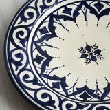 Raised dish, ceramic plate with blue and white patterns.