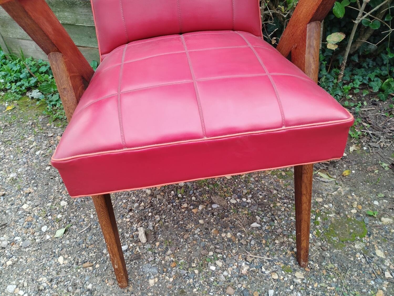 Paire de fauteuils anciens pieds compas
