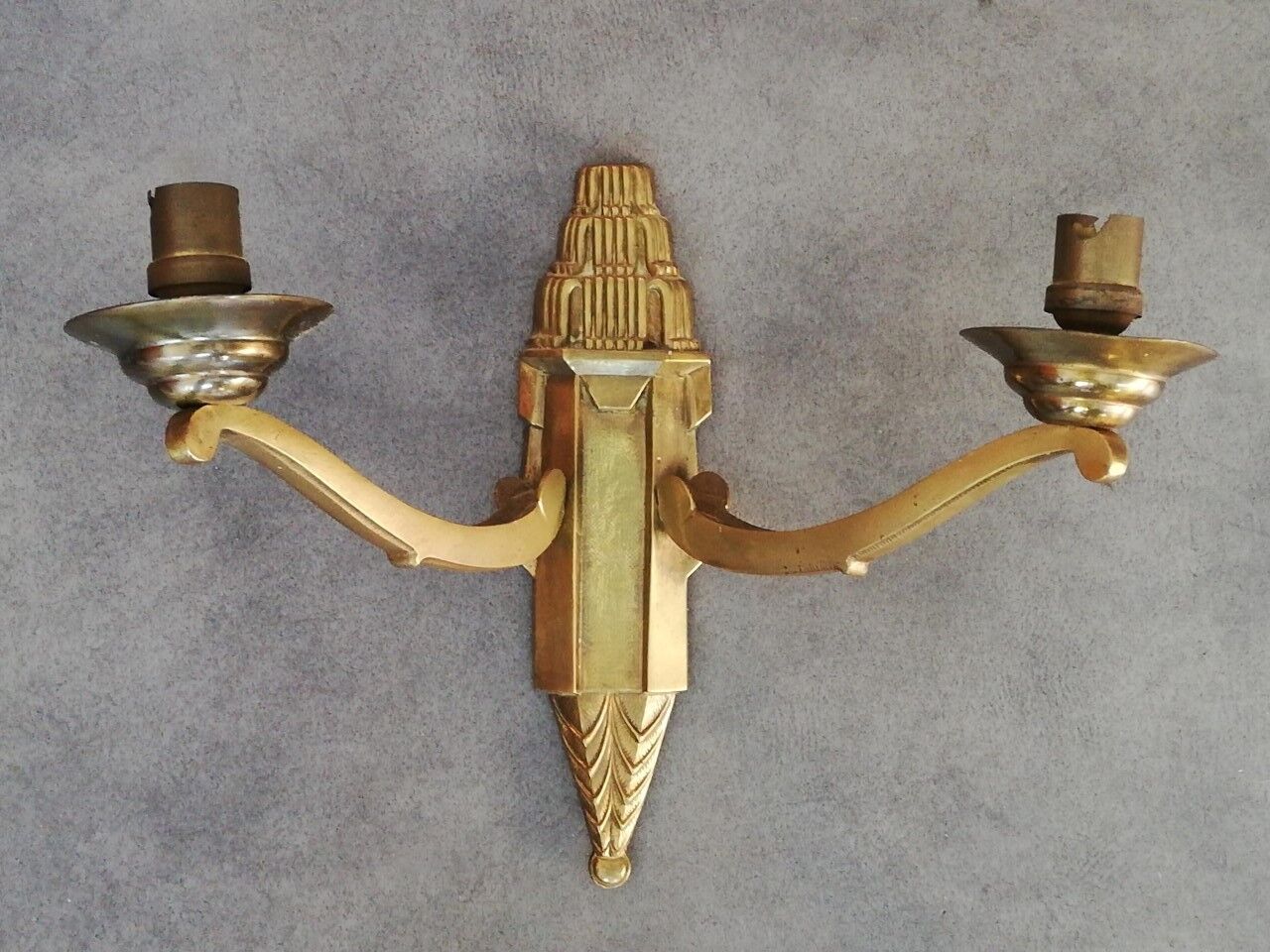 Art Deco wall lamp 30s in bronze