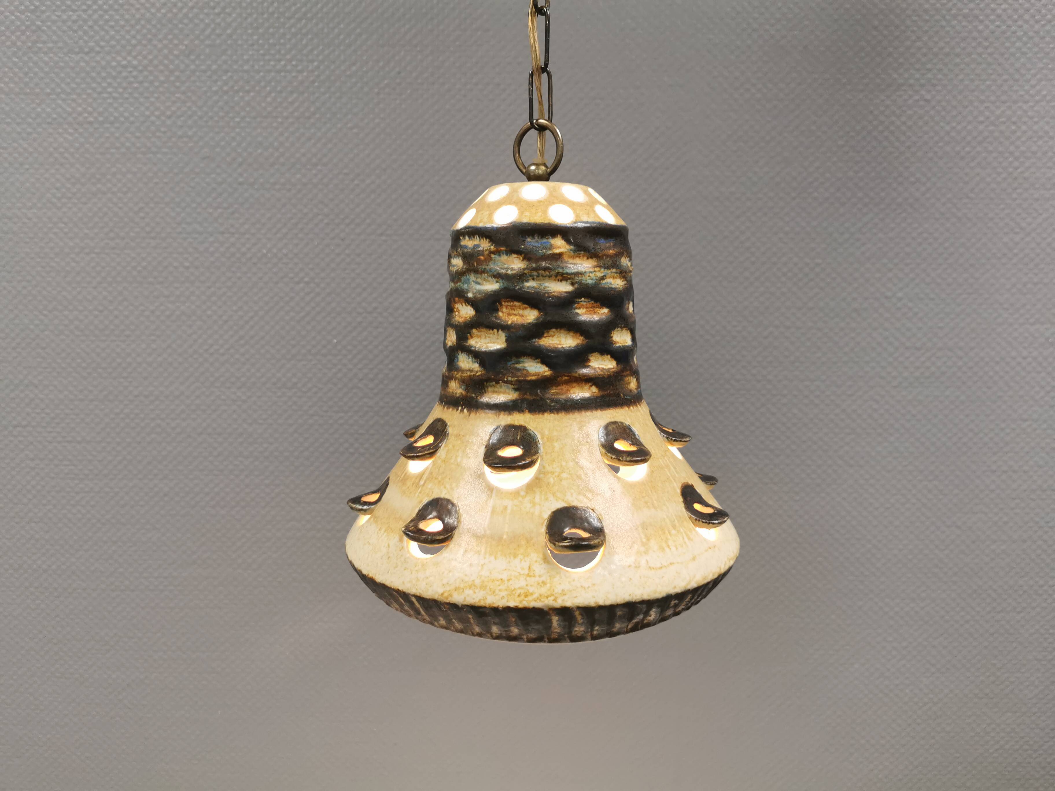 A stunning ceramic hanging lamp with exquisite details. Denmark 1970s