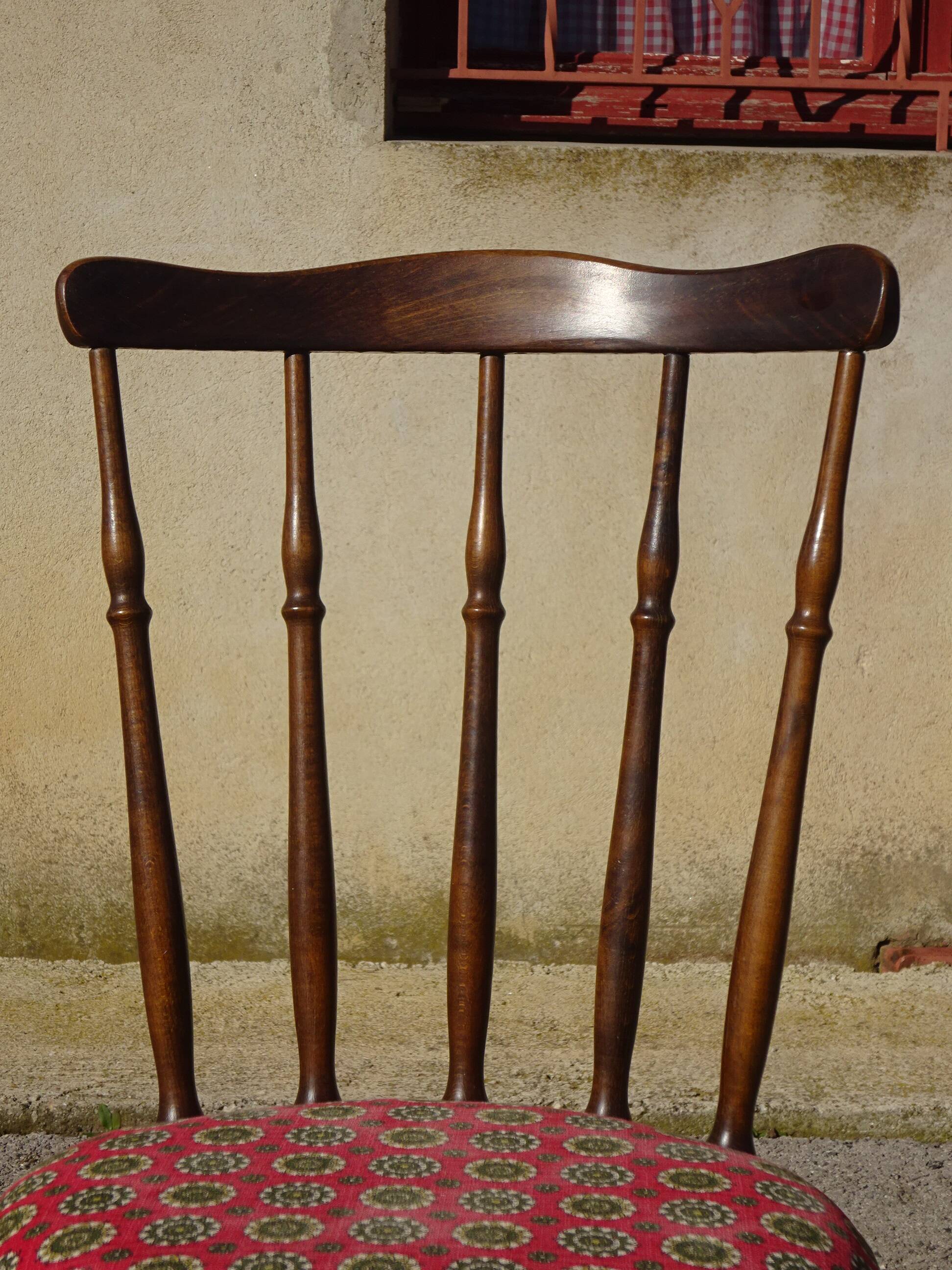 Vintage chairs, wooden, with splayed legs, both.