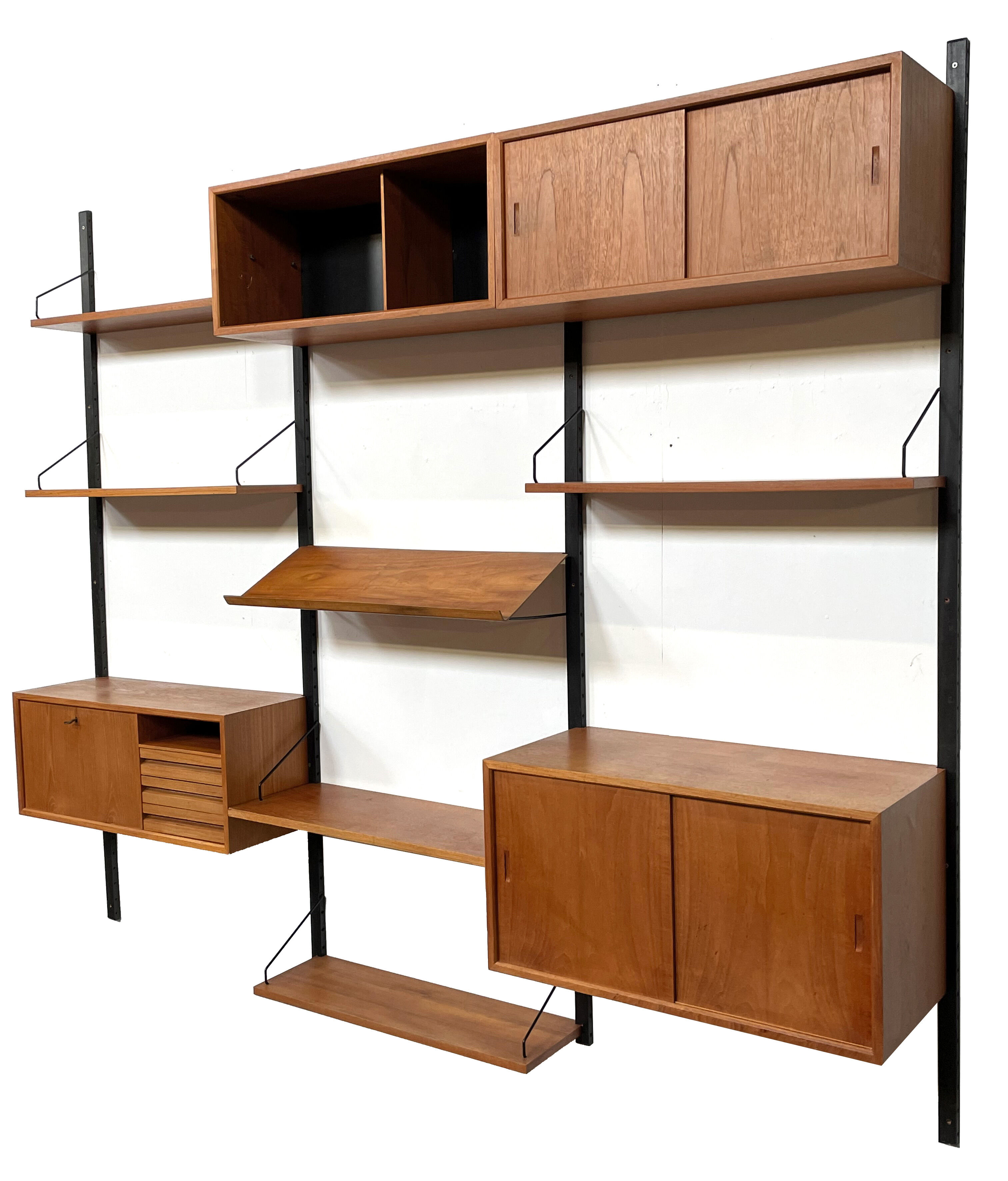 Vintage Poul Cadovius Royal System wall system wall unit