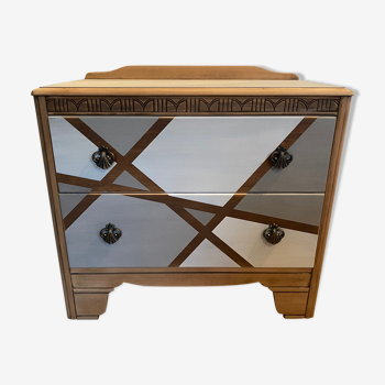 English dresser