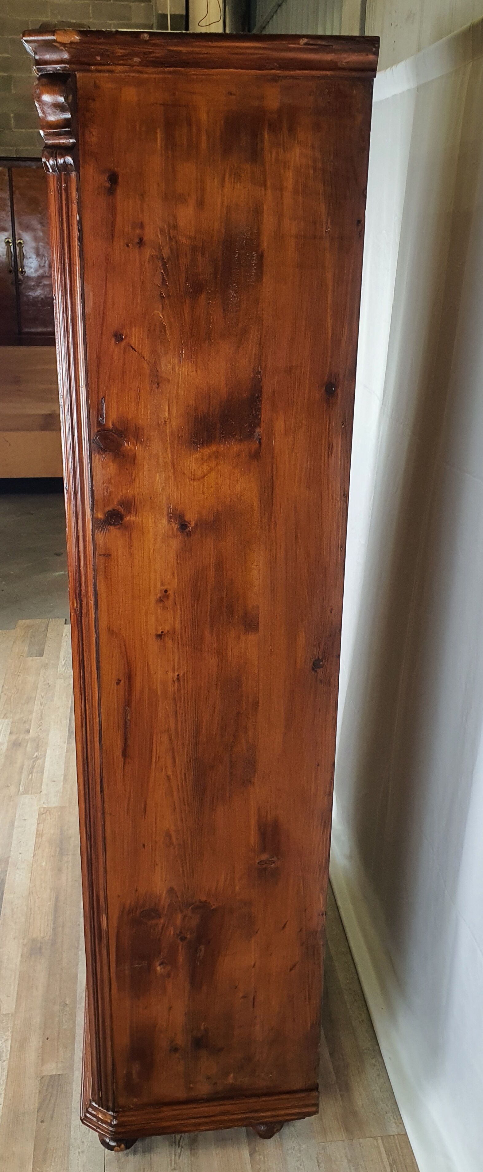 Rustic Wardrobe in Fir with Curtains