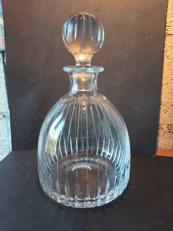 Carafe vintage en cristal taillé, bouchon boule
