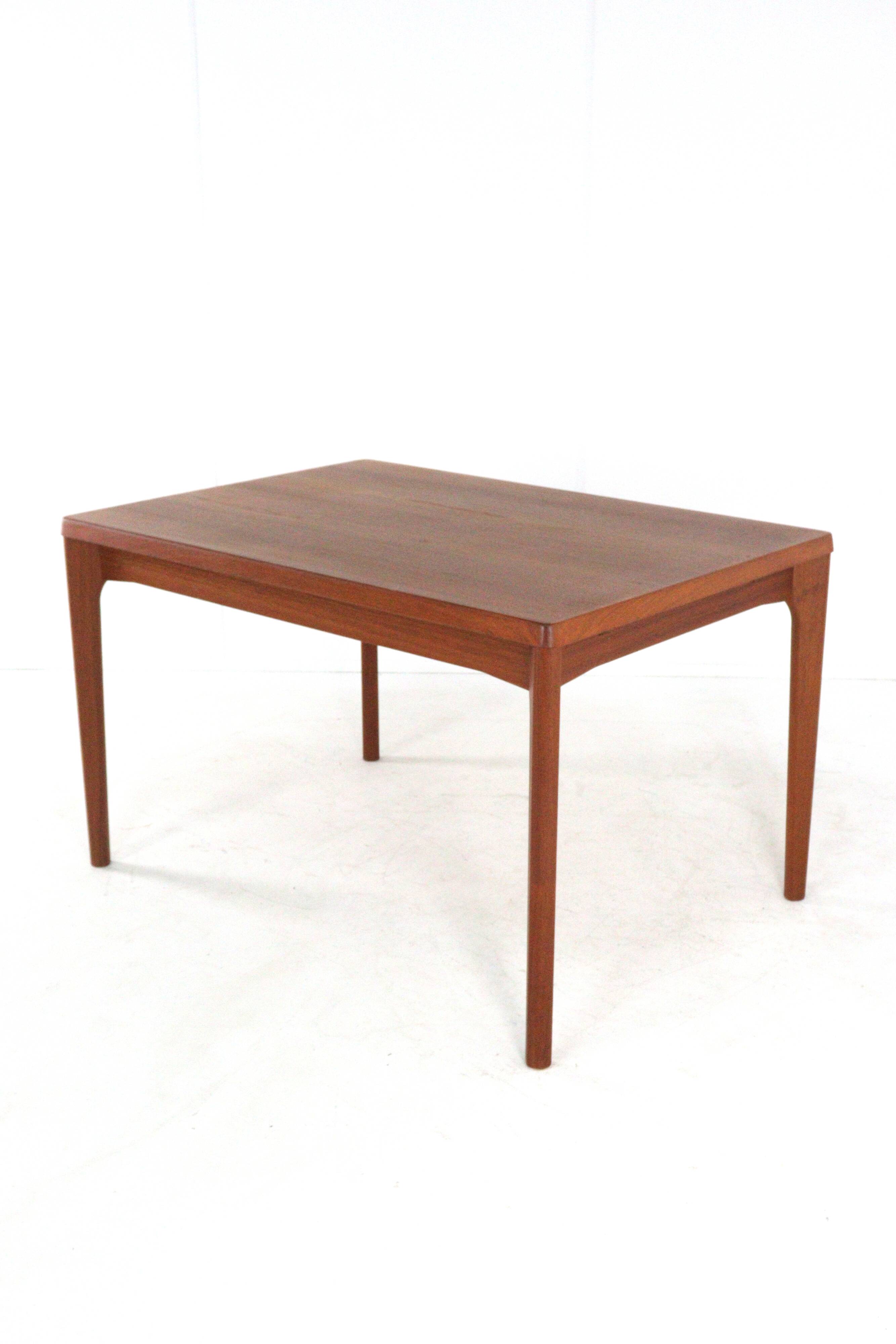 Henning Kjearnulf Vejle rectangular extendable dining table - danish design