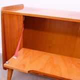 Commode moderne du milieu du siècle en noyer par František Jirák, années 1960, Tchécoslovaquie