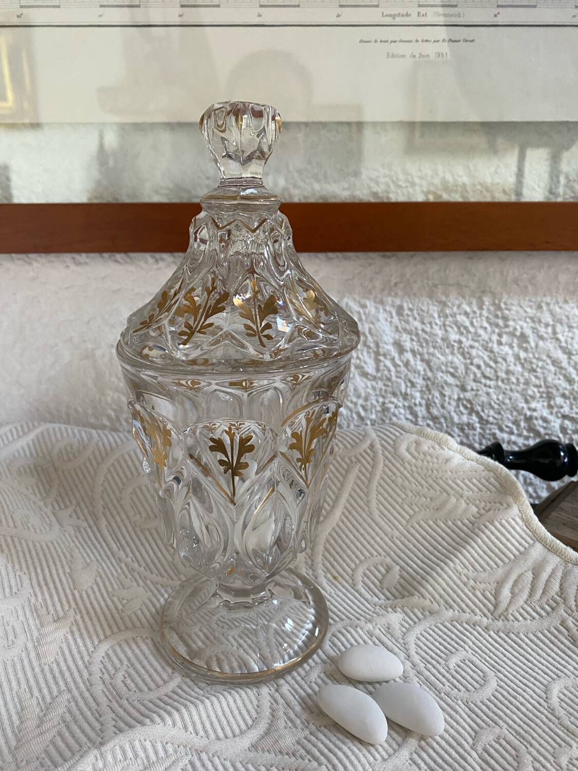Drageoir ou bonbonnière en cristal ancien