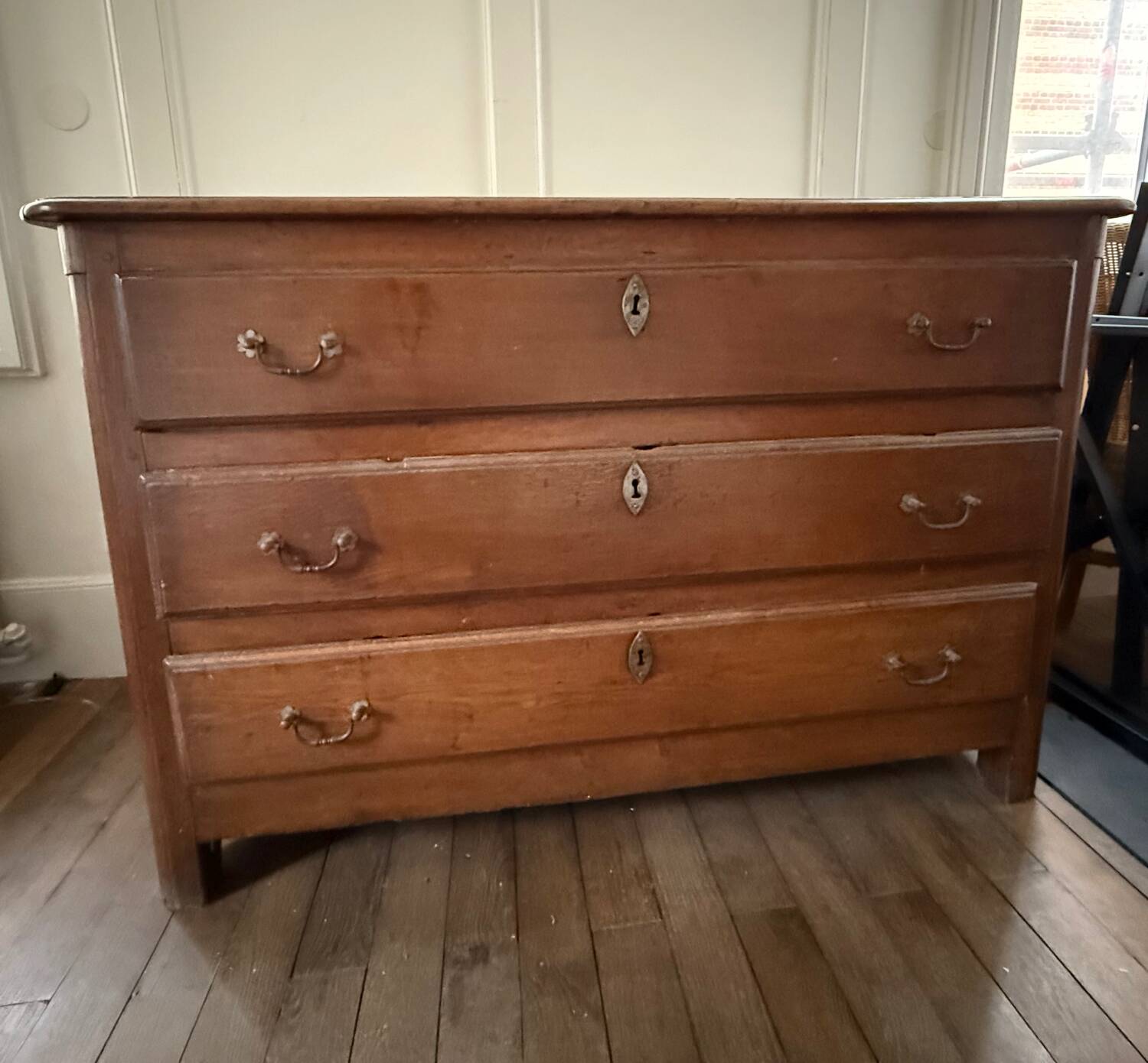 Large Louis-Philippe chest of drawers in solid oak - 140 cm