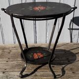 Coffee table with handle