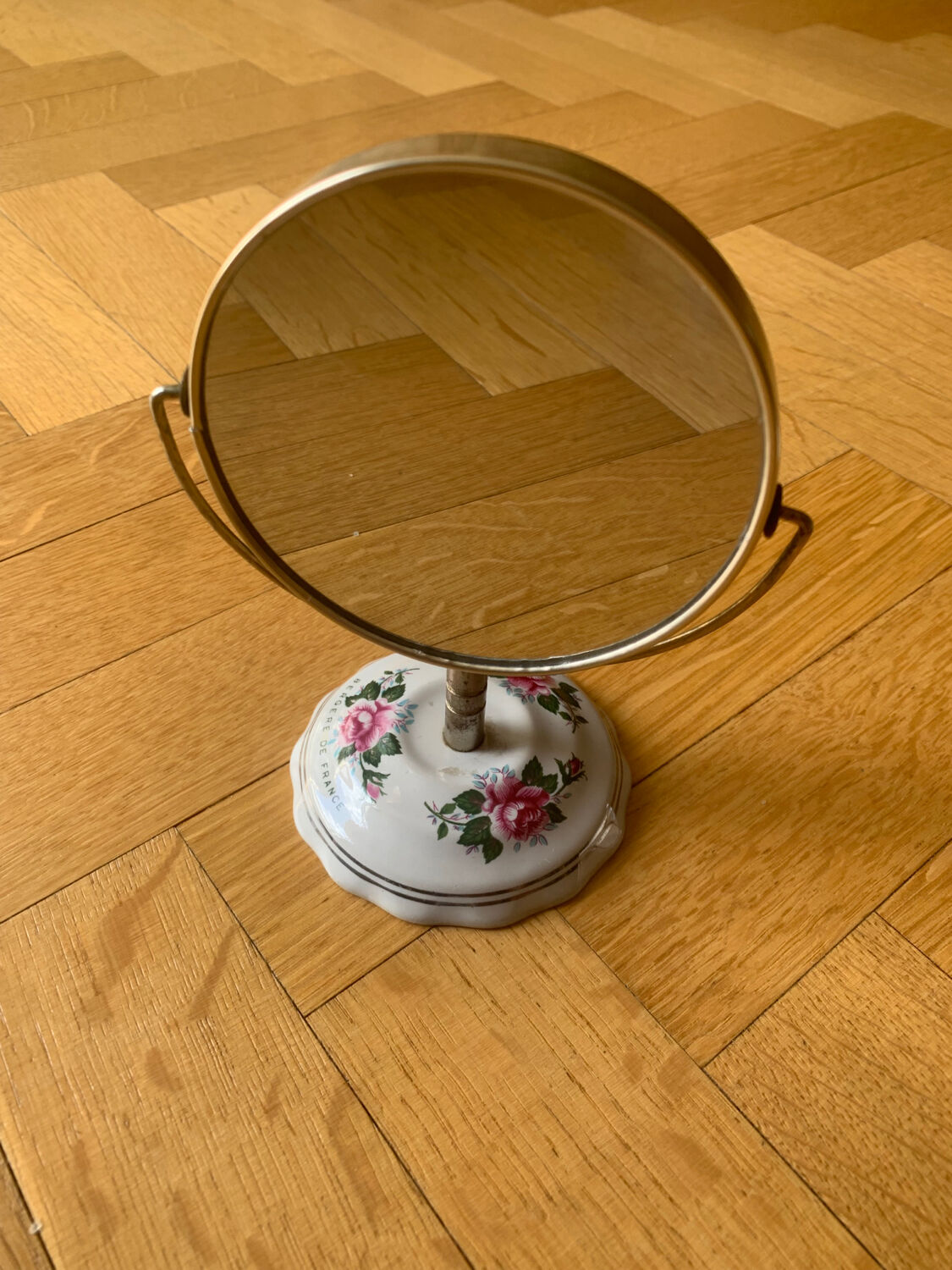 Porcelain flowered table mirror - Bergère de France