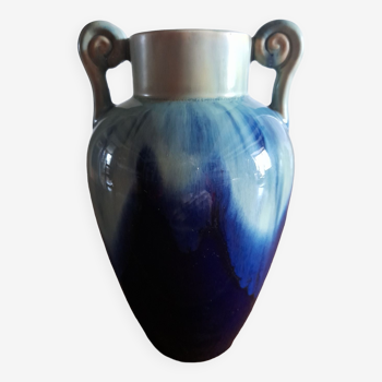 Vase with flamed blue signature in art deco ceramic