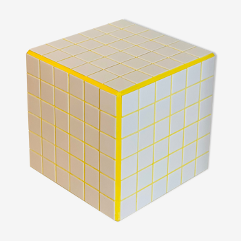 Cube, bout de canapé