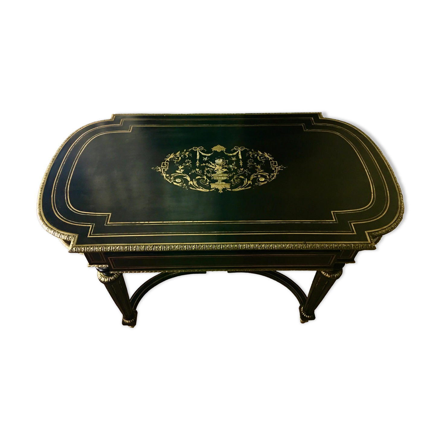 Napoleon lll middle table