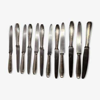 12 silver-plated knives from the mid-20th century