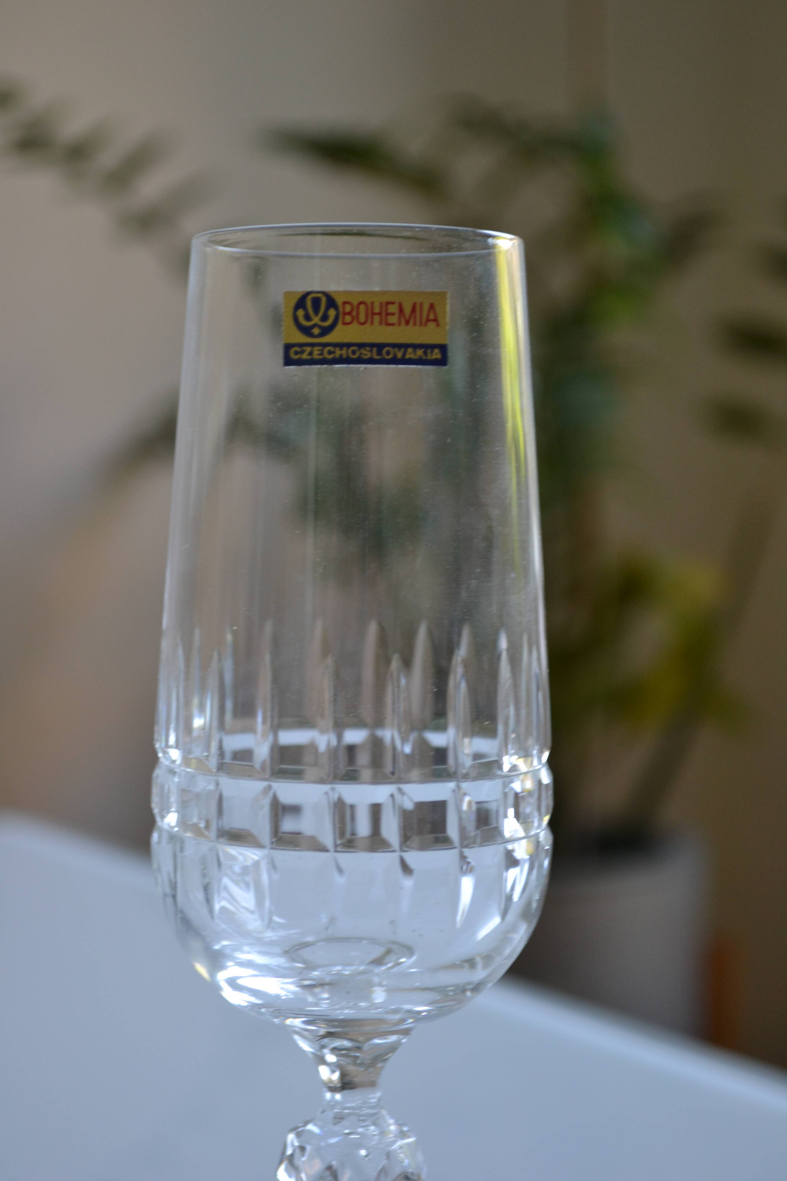 6 champagne flutes in Bohemian crystal Czechoslovakia
