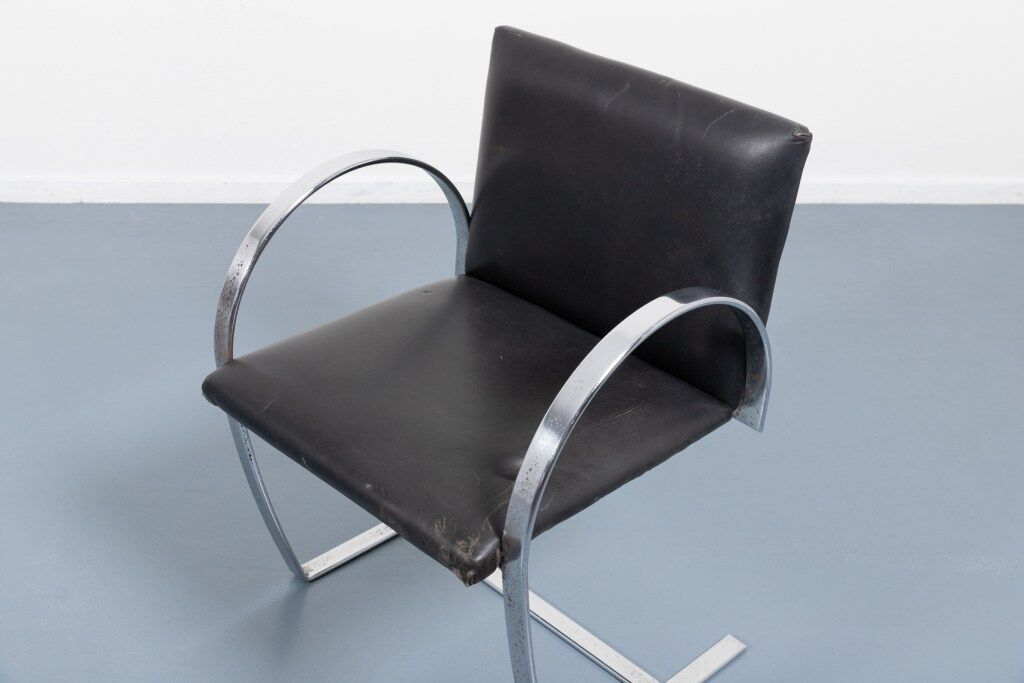 Pair of sculptural Italian chairs from the 1970s