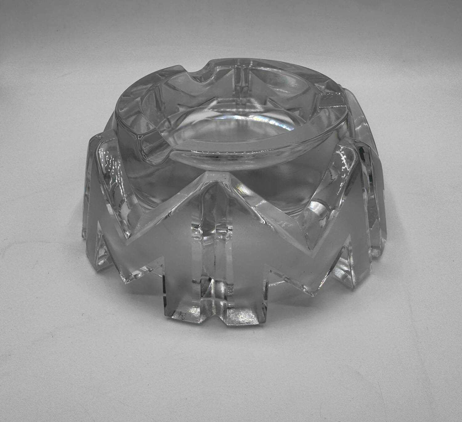 Martell ashtray by Pierre Carmin, luxury version, numbered Baccarat.